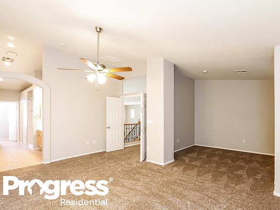 5th image of 472 Crocus Hill St