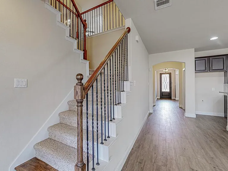 8812 Denstone Dr — Photo 11