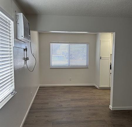 3rd image of 2061 Olive Ave Unit A