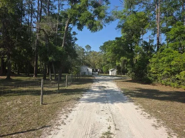 39 NE 339th Ave, Old Town, FL 32680
