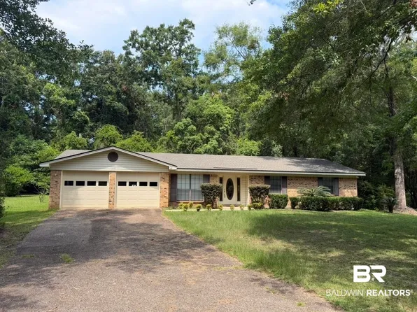 300 Norwood Ct, Bay Minette, AL 36507