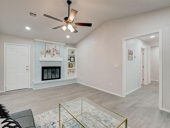 5th image of 1129 SW 77th Pl