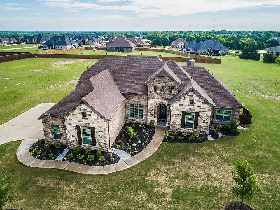 1st image of 2540 Christine Ln