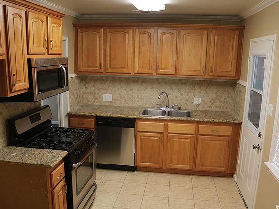 5th image of 5001 Ortega St