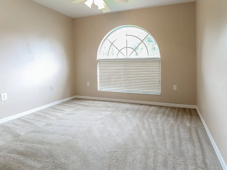 3843 Lockridge Dr — Photo 4