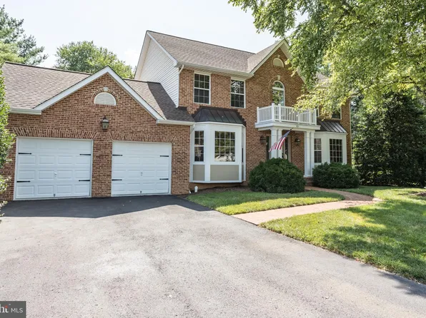 301 Archer Ct, Berryville, VA 22611