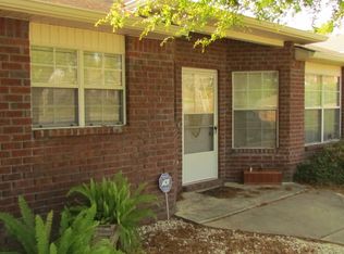 201 Villacrest Dr, Crestview, FL 32536