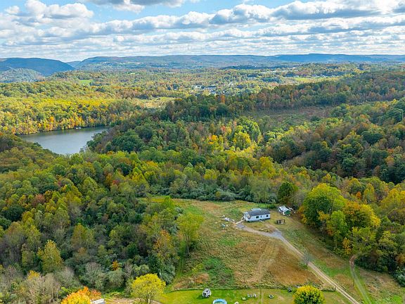 2nd image of 126 George Rd