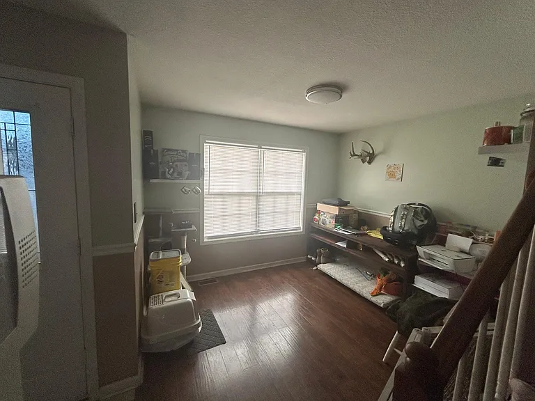 367 Andrew Dr — Photo 8
