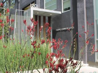 1217 Pine St, Oakland, CA 94607