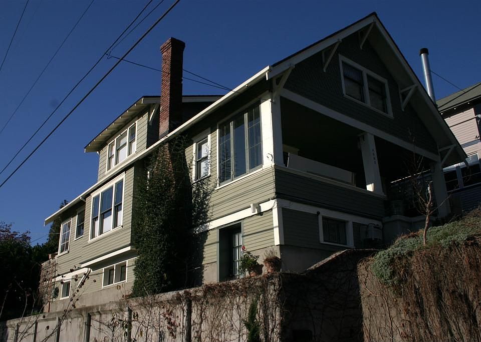 2nd image of 4003 1st Ave NW