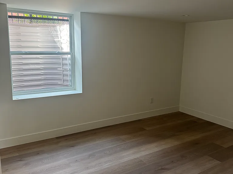 491 S Franklin St — Photo 17