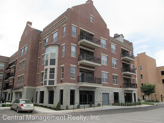 2nd image of 1219 Napoleon St Unit 106