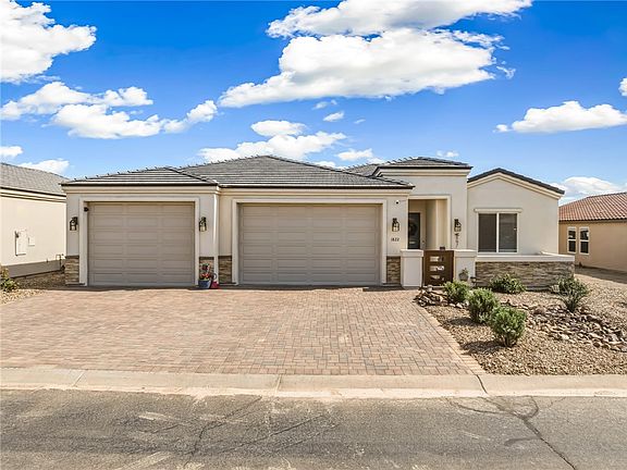 4th image of 1822 E Desert Bloom Drive
