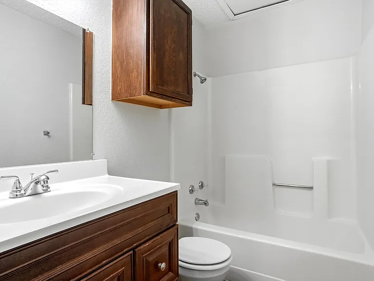 Full bathroom