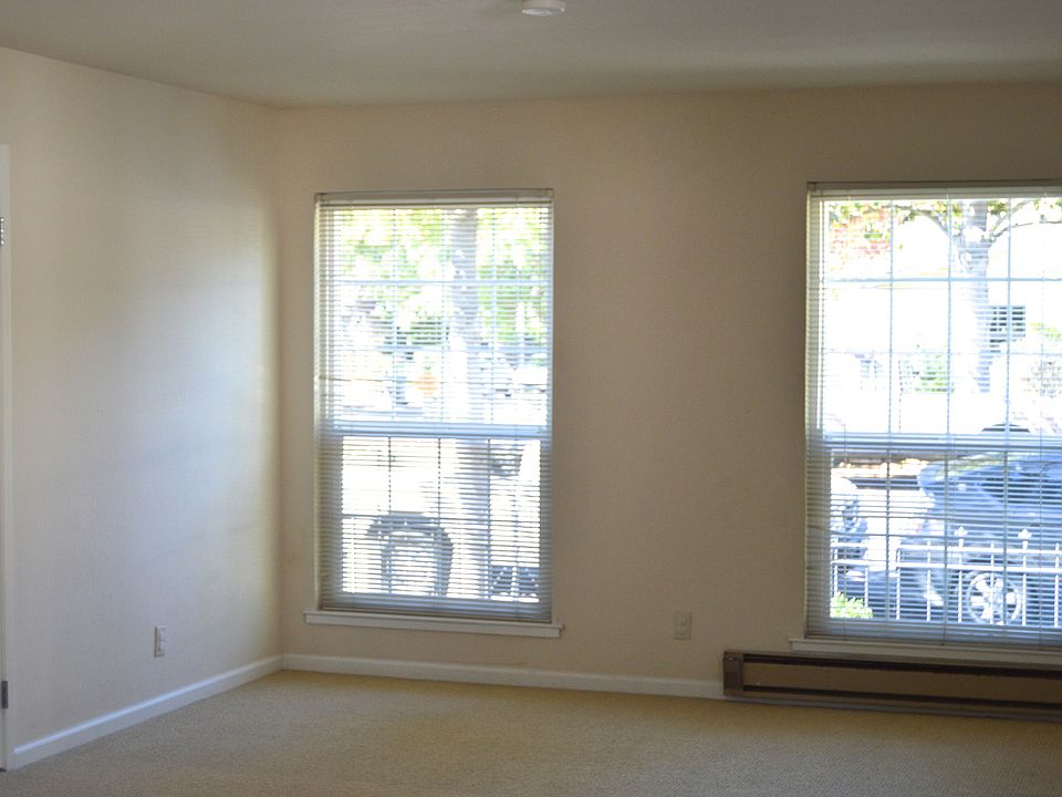 2nd image of 285 College Ave APT C