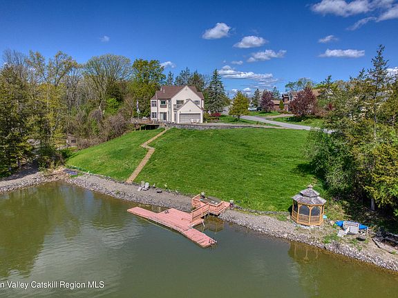 2nd image of 66 Castle Point