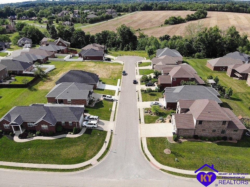 2nd image of 908 Faulkirk Cir