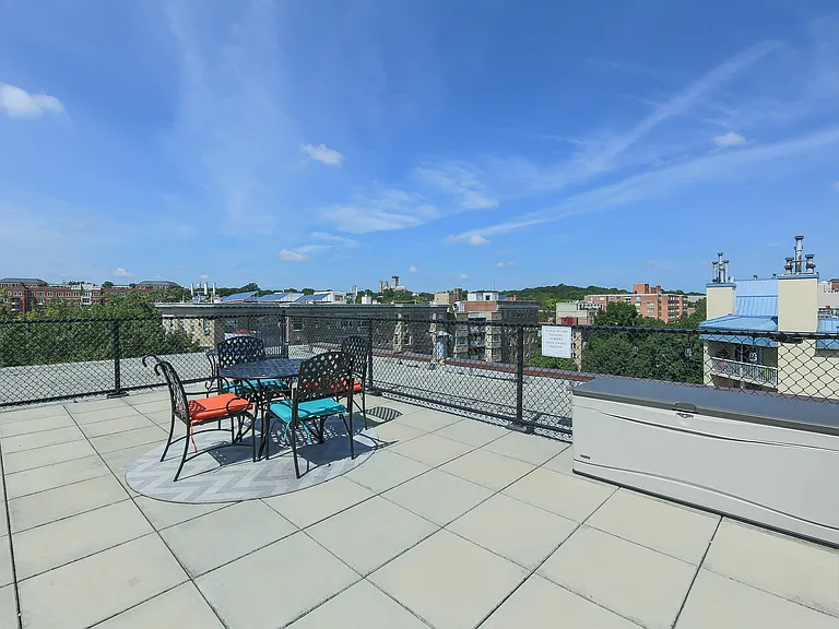 2701 Connecticut Ave — Photo 16