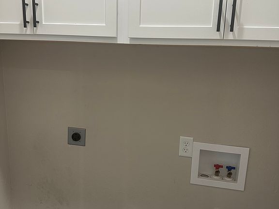 5th image of 900 Williams Dr #2176