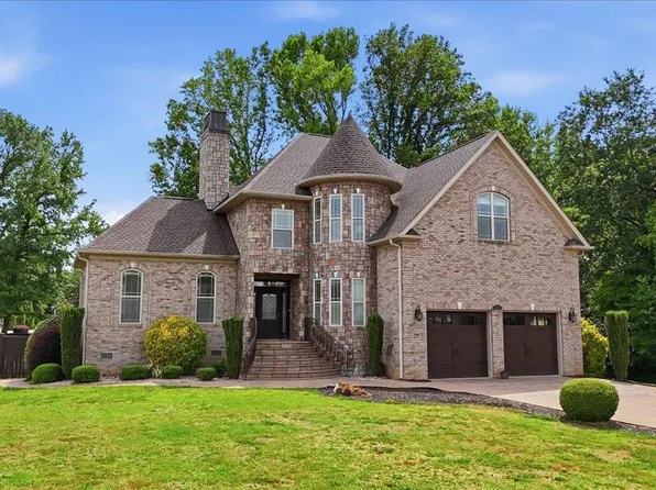 429 Hunting Crest Ct, Boiling Springs, SC 29316