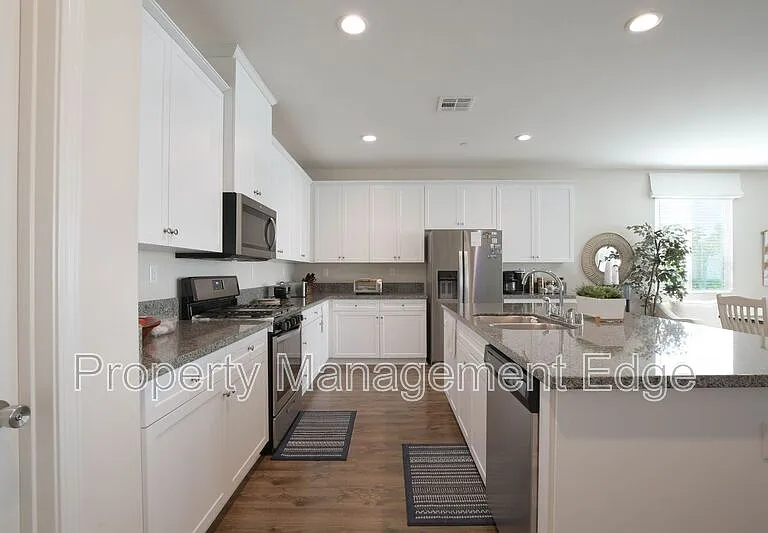 29513 Village Pkwy — Photo 8