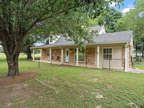 3rd image of 1037 County Road 3925