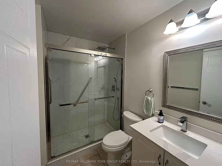 19 Stonehill Blvd — Photo 8