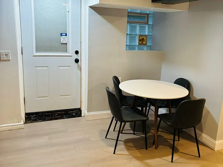 1020 S Claremont Ave #1 — Photo 6