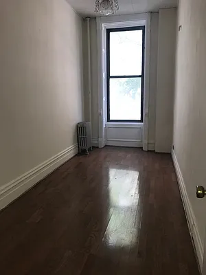 Rented by Chartwell Manhattan Realty | media 12