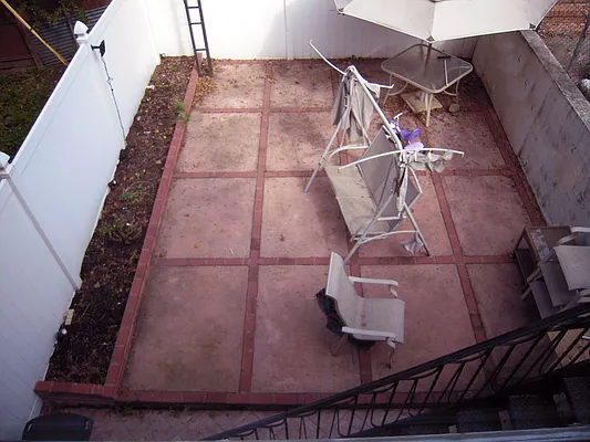 Sold by Mgm Realty Corp | media 9