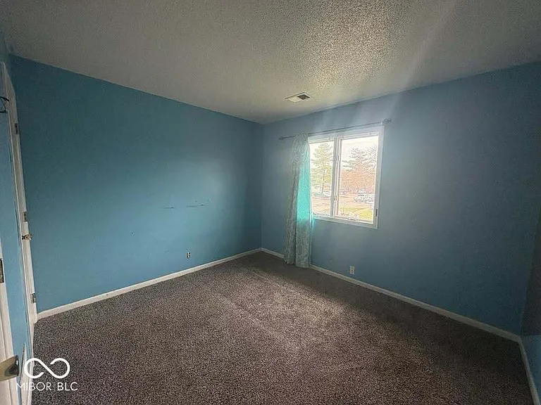 3281 Lupine Dr — Photo 7
