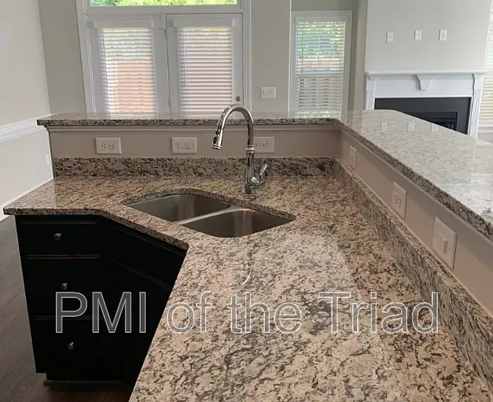 868 Silver Leaf Dr — Photo 5