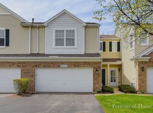 24252 Leski Ln, Plainfield, IL 60585