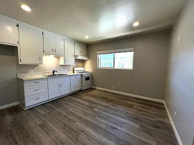 915 S Mesa St — Photo 11