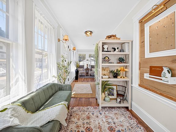 4th image of 20 Huntley St
