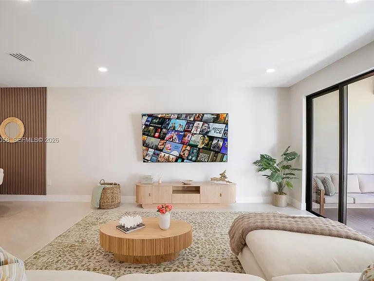 701 SW 17th St — Photo 23