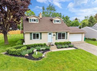 4738 Goodale Ave, Clarkston, MI 48348