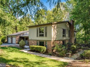 9022 Trailridge Ct, Vienna, VA 22182