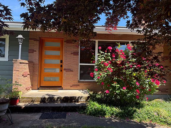 2nd image of 14030 SE Rupert Dr