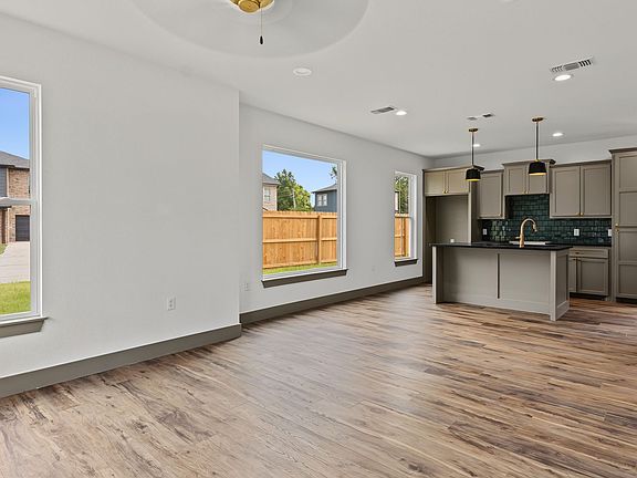3rd image of 5812 Cooks Ln