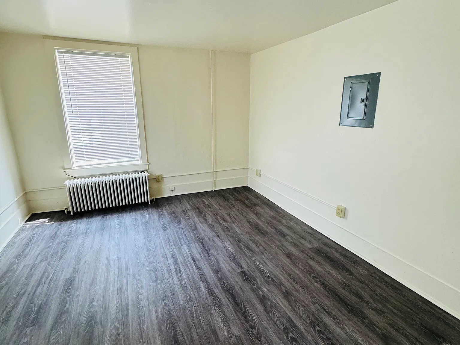 6 Clarke St — Photo 2