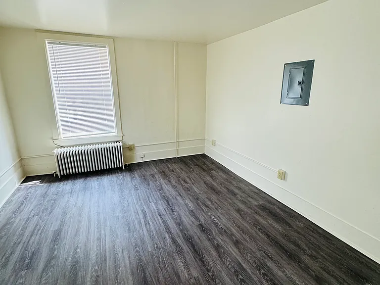6 Clarke St #2 — Photo 6