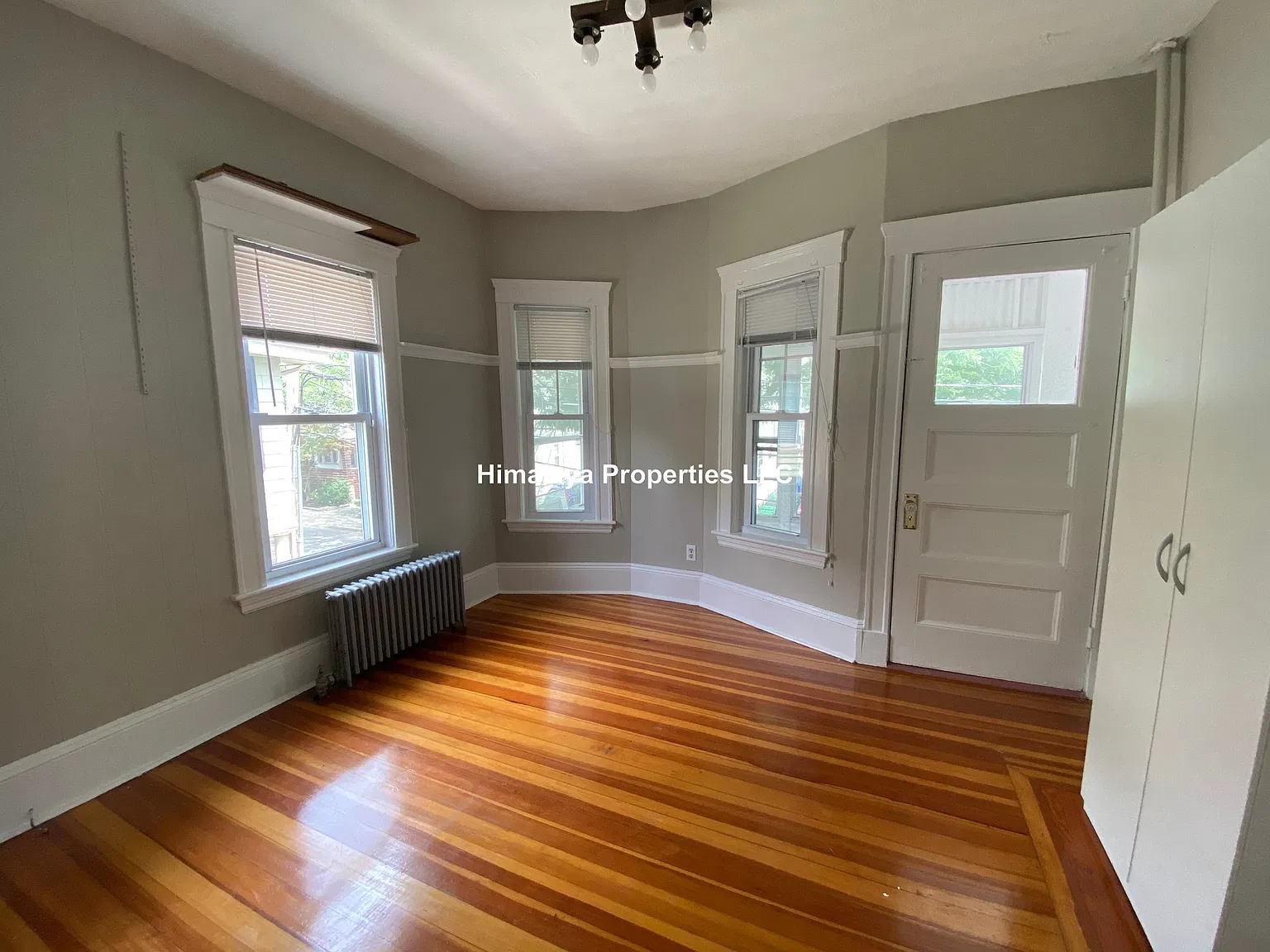 5 bed, 2.0 bath, $6,625 — Photo 4
