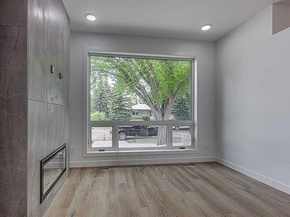 3rd image of 5537 N 51st Ave #4