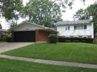 1775 Pierce Rd, Hoffman Estates, IL 60169