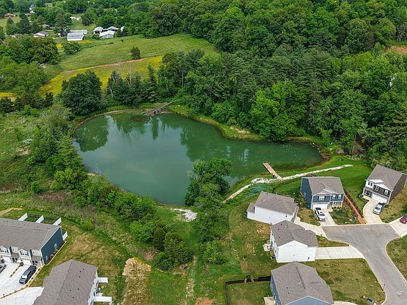 4th image of 2922 Red Flame Rd