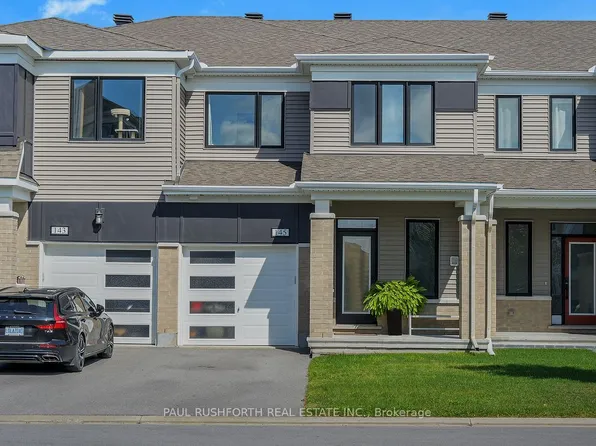 145 Pictou Cres, Ottawa, ON K2V 0R7