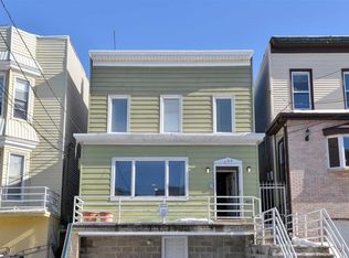 720 17th St, Union City, NJ 07087