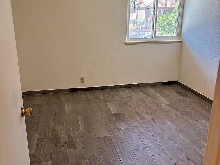 1004 N Jones Blvd #C — Photo 5
